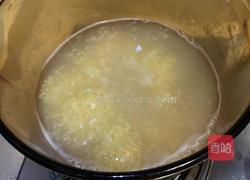 海参小米粥的做法图解5