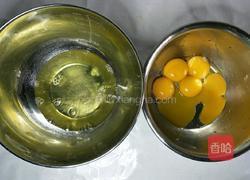 海盐香葱肉松蛋糕卷的做法图解2