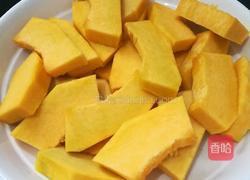 南瓜软面包的做法图解1