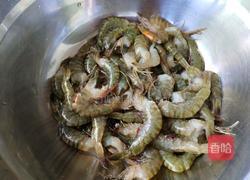 苦瓜炒虾的做法图解1