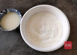 炸油条的做法图解1