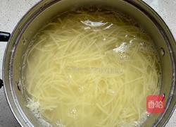 酸辣土豆丝的做法图解2