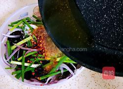 洋葱拌木耳的做法图解9