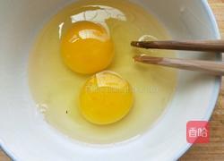 韭菜鸡蛋地皮菜素馅的做法图解3