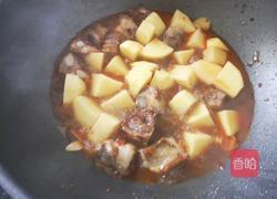 土豆烧排骨的做法图解5