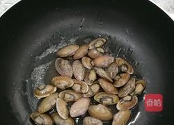 丝瓜炒花蛤的做法图解2