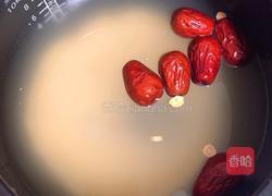 当归黄芪小米粥(补血补气药膳)的做法图解2