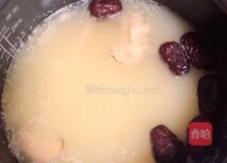 当归黄芪小米粥(补血补气药膳)的做法图解3