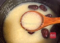 当归黄芪小米粥(补血补气药膳)的做法图解4