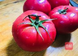 番茄玉米排骨汤的做法图解1