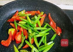 芦笋炒鸡蛋的做法图解7