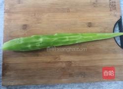 西红柿拌莴笋的做法图解1