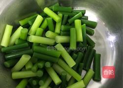 蒜苔炒肉的做法图解3