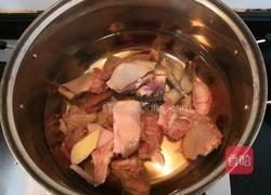 茭白木耳鸡汤的做法图解8