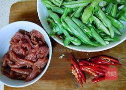 豆角炒肉丝的做法图解1