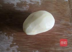 糖浆土豆的做法图解1