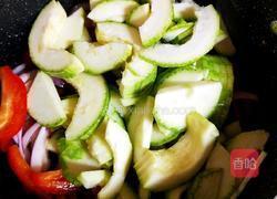 清炒西葫芦#夏日清爽轻食菜#的做法图解10