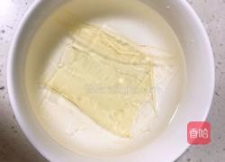 芒果牛奶冻的做法图解1