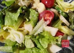 蔬菜沙拉的做法图解4