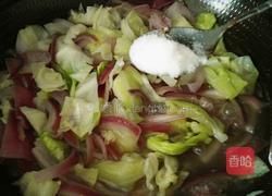 洋葱炒莲花白的做法图解9
