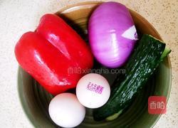 甜椒炒鸡蛋#减脂轻食菜#的做法图解1