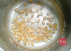 牡蛎干贝砂锅粥的做法图解3