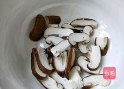 虾滑莼菜汤的做法图解4