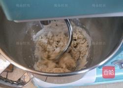 花朵豆沙面包的做法图解4
