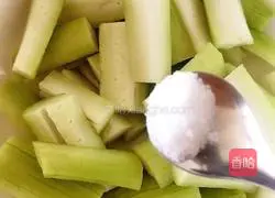 Illustration of how to make kelp egg drop soup 4