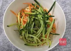 Illustration of how to make cold tofu skin 10