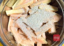 香烤芝麻红薯条的做法图解5