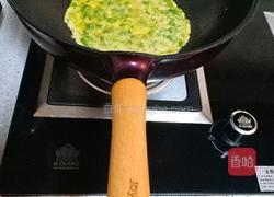 芹菜叶鸡蛋饼的做法图解6
