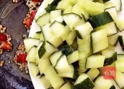 黄瓜炒火腿的做法图解9