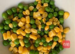 腊肠玉米豇豆的做法图解1