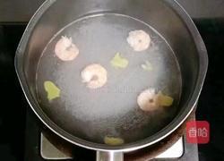 虾仁时蔬鸡蛋饼 (宝宝辅食）的做法图解2