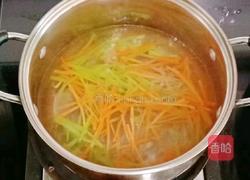 虾仁时蔬鸡蛋饼 (宝宝辅食)的做法图解6