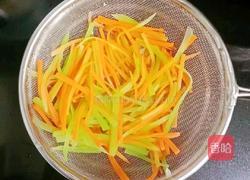 虾仁时蔬鸡蛋饼 (宝宝辅食）的做法图解7