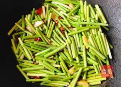 蒜苔炒鳝鱼的做法图解6