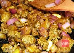 Illustration of how to make curry beef 5