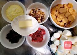 双莓雪花酥的做法图解1
