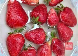 草莓奥利奥盆栽的做法图解2