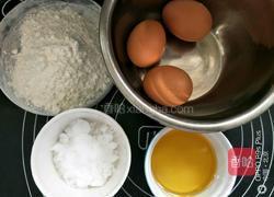 老式鸡蛋糕的做法图解1