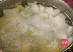 白萝卜紫菜银耳汤的做法图解7