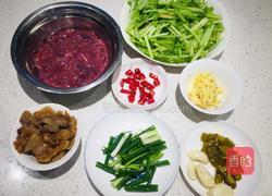 香芹爆炒猪肝的做法图解1