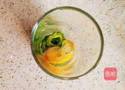 苦瓜雪碧柠檬饮的做法图解3