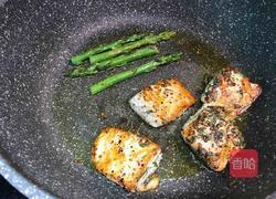 香煎三文鱼的做法图解12