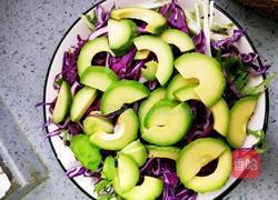 牛油果沙拉的做法图解10