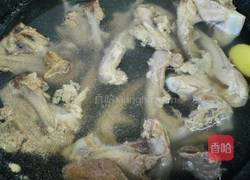 香辣鸭锁骨的做法图解2