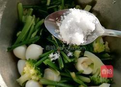 凉拌菠菜鹌鹑蛋的做法图解6