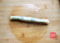 饺子皮葱油饼的做法图解13